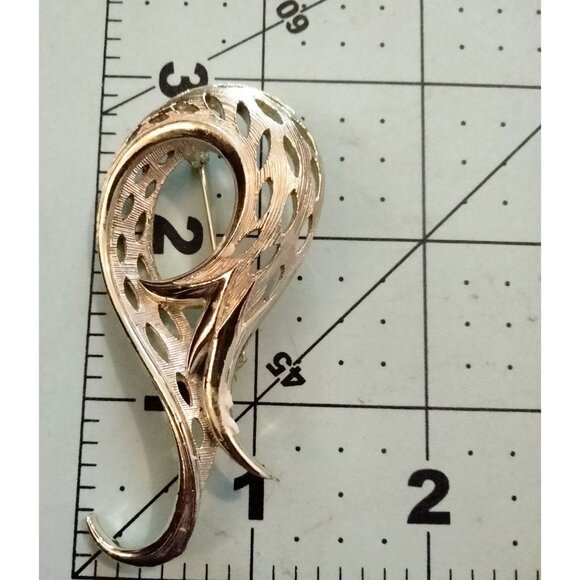 Vintage Abstract Gold Tone Brooch Pin Openwork Statement Runway - Picture 3 of 4